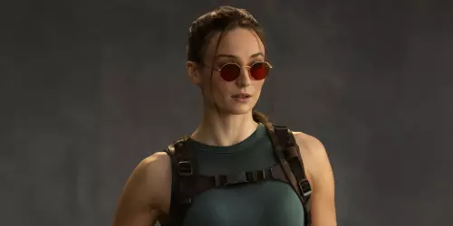 Amazon представил первый взгляд на Лару Крофт в предстоящем сериале Расхитительница гробниц.